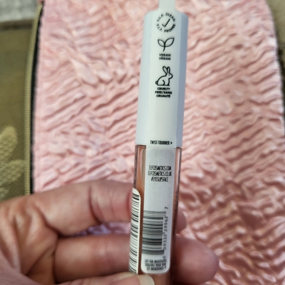 Elf Lipgloss - Picture 2 of 4